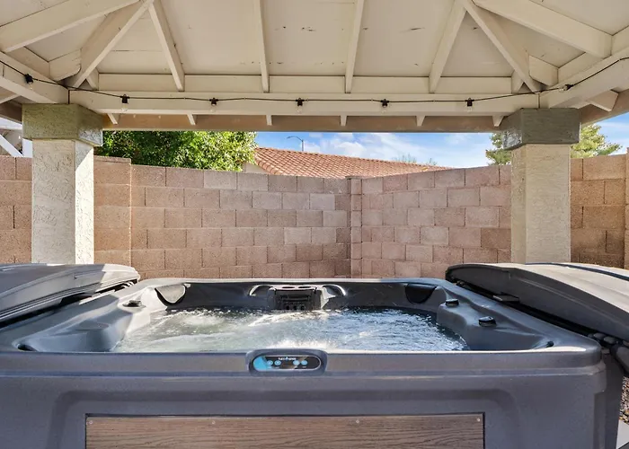 6br Oasis Pool Mini Golf Fall Escape Holiday home Mesa